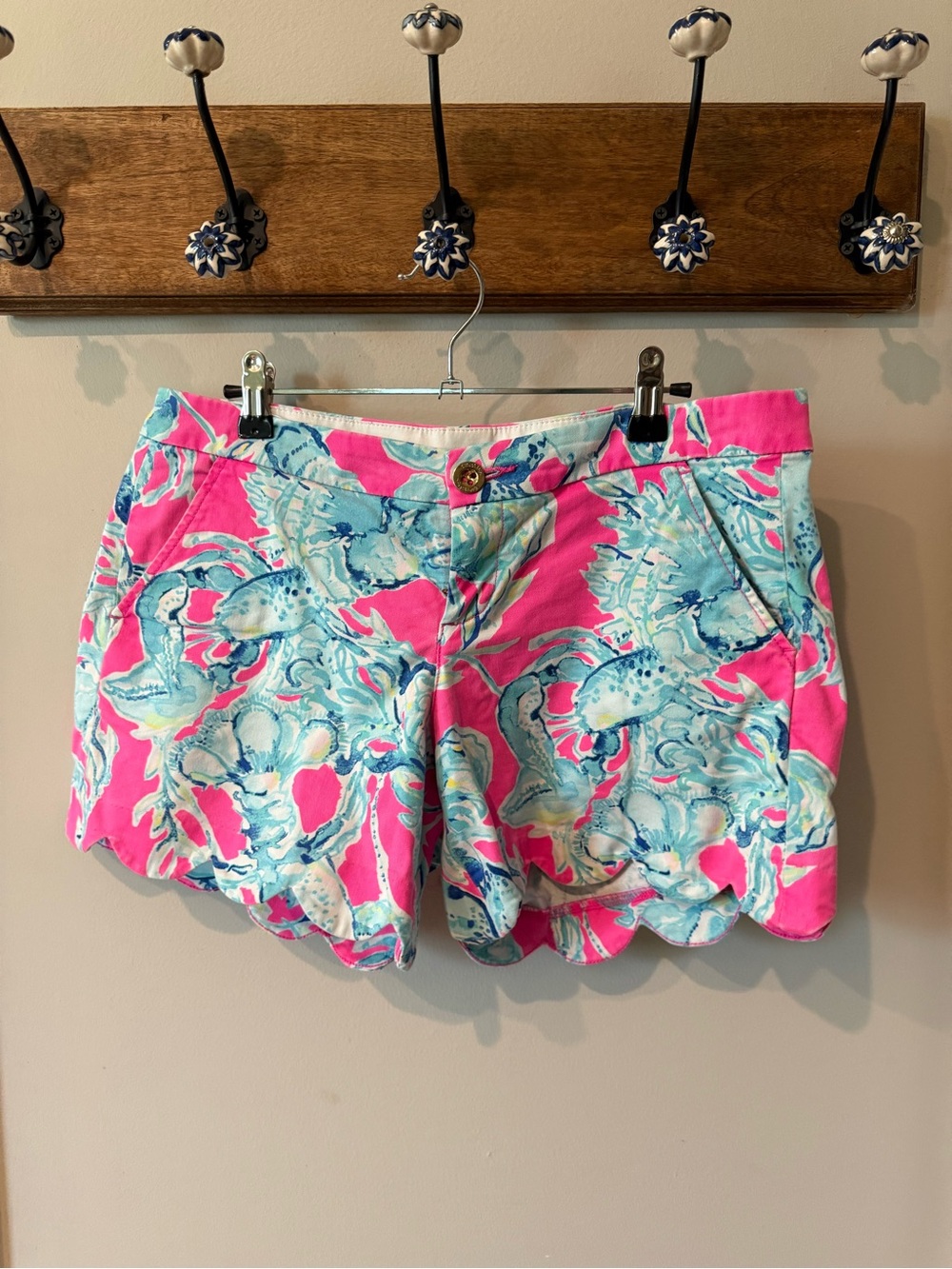 Lilly Pulitzer Buttercup Stretch Women’s Pink Floral Scallop Hem Shorts 6